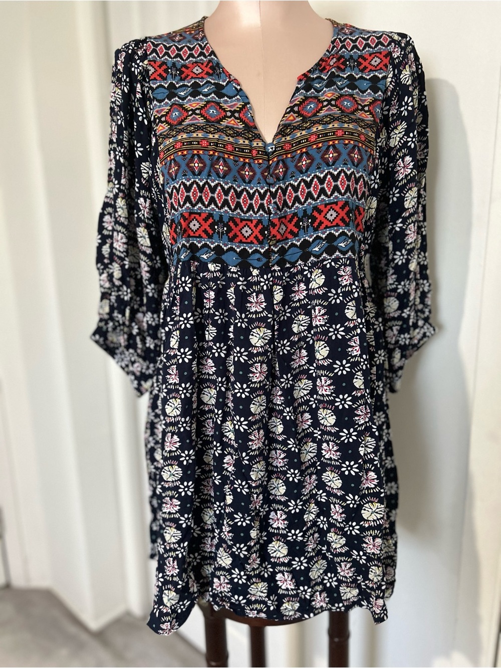 Umgee Navy Floral Tunic Mini Dress with Multicolor design size L